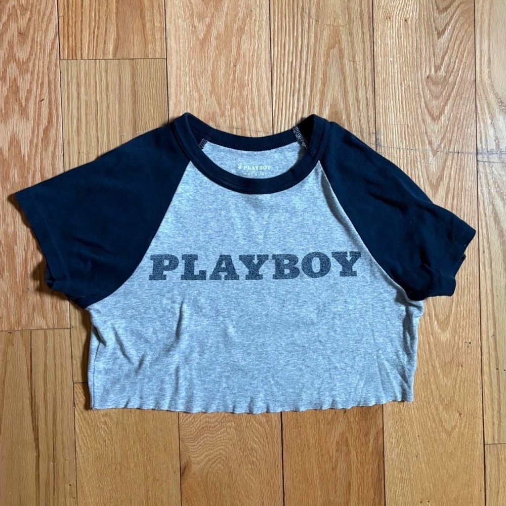 PLAYBOY Gray and Navy Cropped Tee